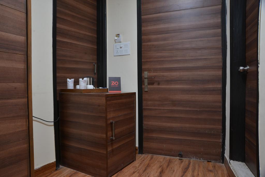 Geetika Galaxy Hotel Kanpur Exterior photo
